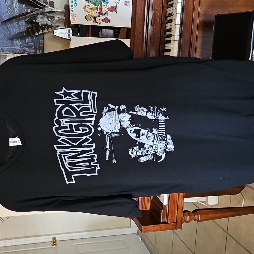 Classic Tank Girl Black Tee Shirt - Picture 3 of 6